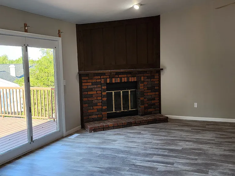 649 Showplace Ct — Photo 13