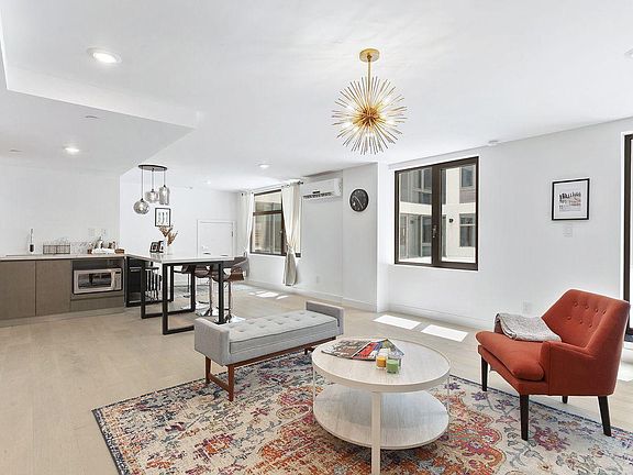 5th image of 2128 Ocean Ave #45