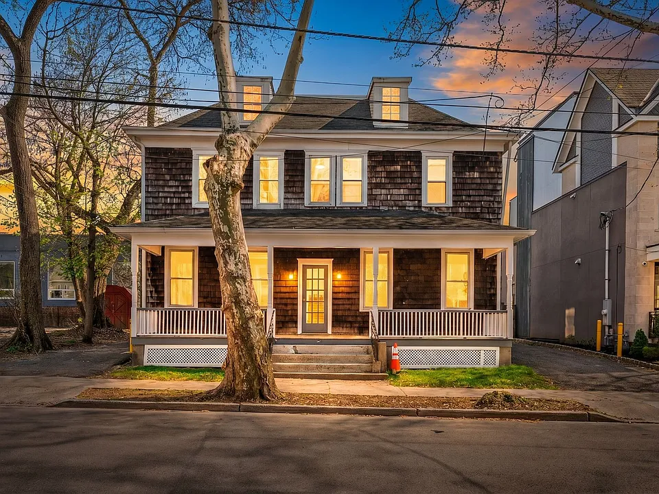 10 Lytle St