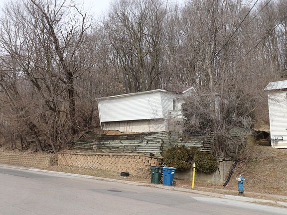 2nd image of 1905 Hershey Ave
