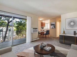 5010 A St SE #403, Washington, DC 20019