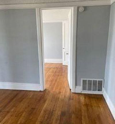 2nd image of 4863 2nd Ave #105