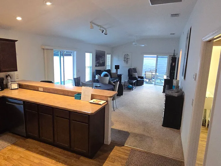 2280 Biscayne Ave — Photo 8