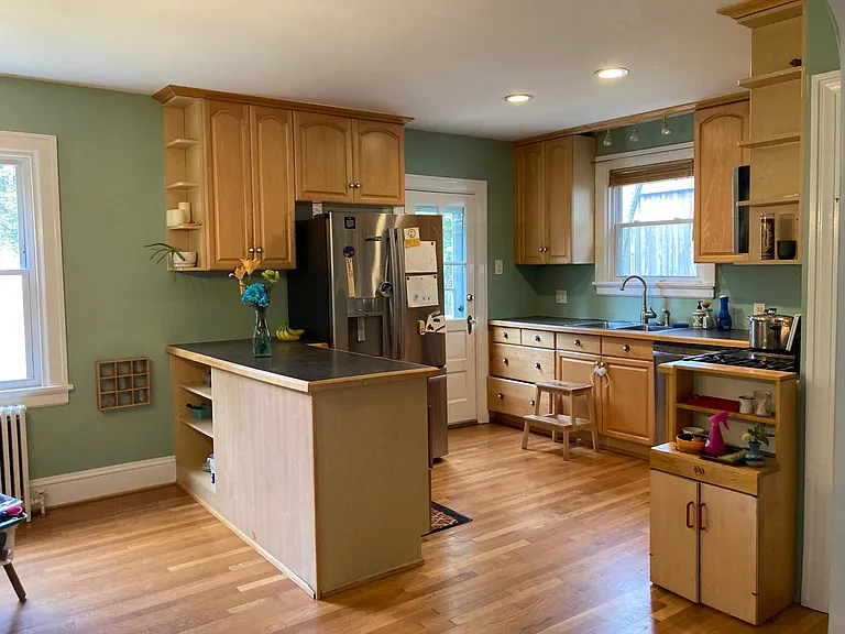 dining/kitchen