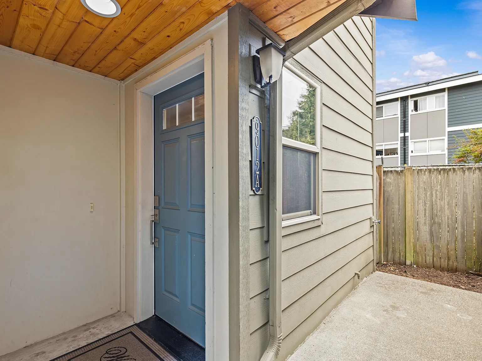 3 bed, 1160 sqft, $3,500 — Photo 1