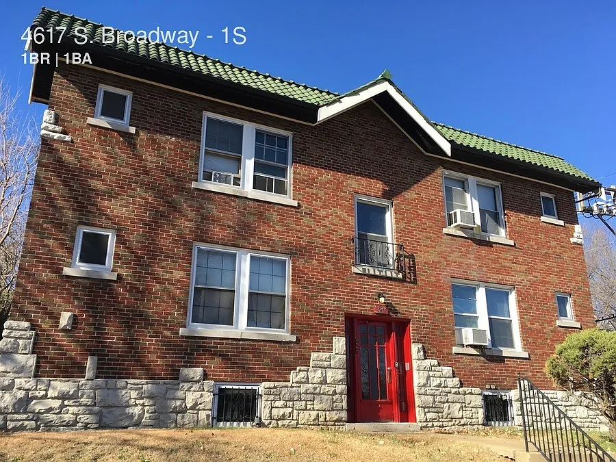 4617 S Broadway #1S photo 1
