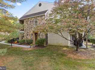 315 Valley Stream Ln, Chesterbrook, PA 19087