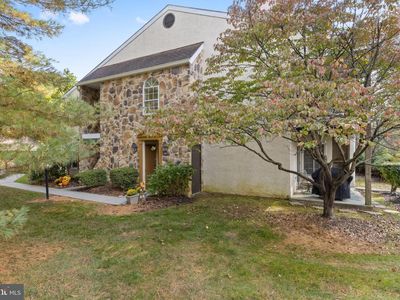 315 Valley Stream Ln, Chesterbrook, PA, 19087