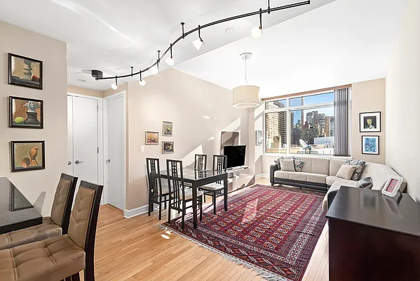 Rented by Compass | media 1