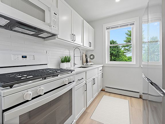 3rd image of 600 Moores Ln #9-93