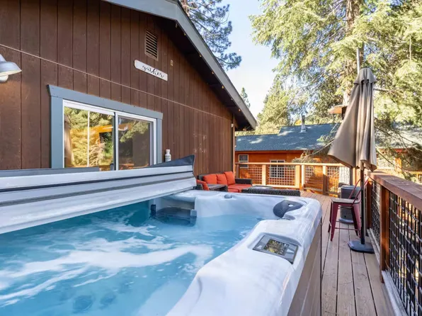 10990 Palisades Dr, Truckee, CA 96161