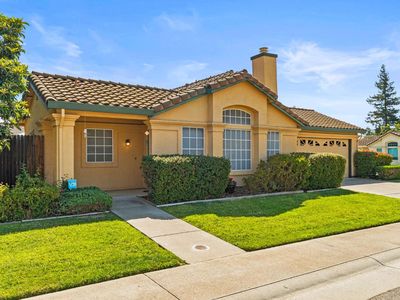 8475 Camino Vista Way, Elk Grove, CA, 95624
