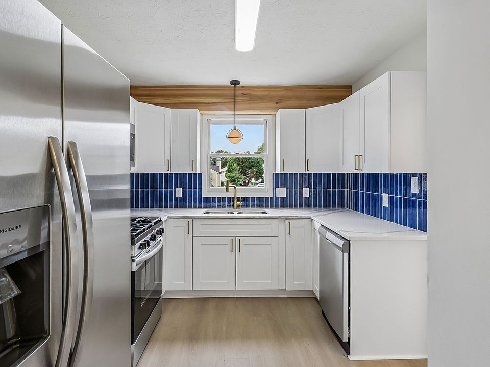 1st image of 2280 Wellington Cir