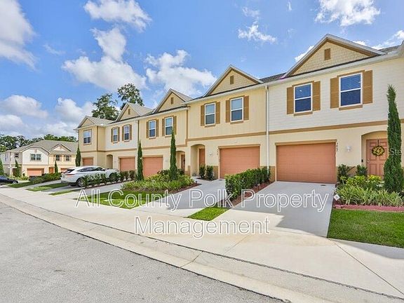 2nd image of 3867 Hampstead Ln