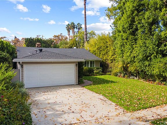 4th image of 4751 Ventura Canyon Ave
