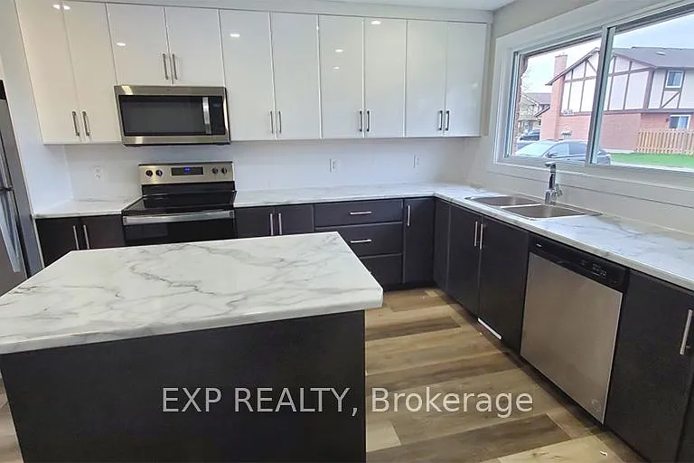 44 Berkley Dr #162 — Photo 4