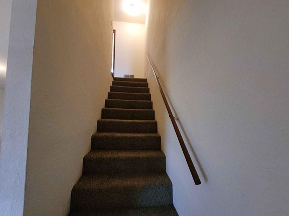 3rd image of 2529 Dartmouth Dr