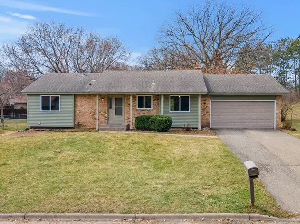 901 E 143rd St, Burnsville, MN 55337