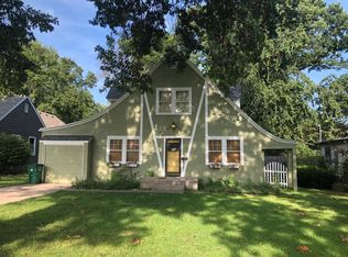 5925 Alhambra St, Mission, KS 66205