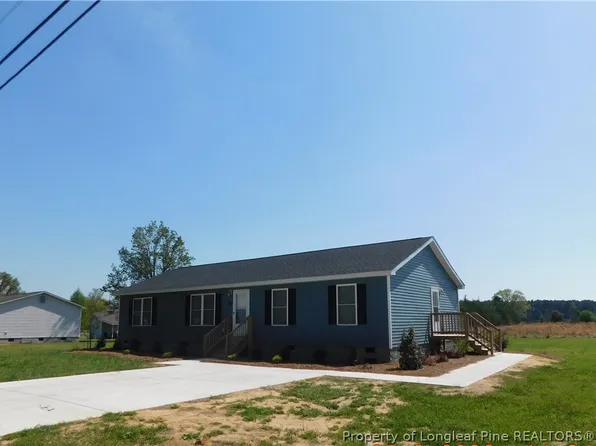 273 E Poplar St, Bladenboro, NC 28320