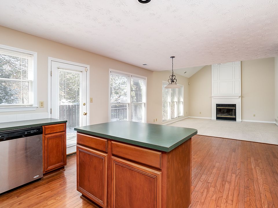1st image of 789 Willow Oak Cir