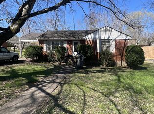 804 3rd Ave, Fayetteville, TN 37334