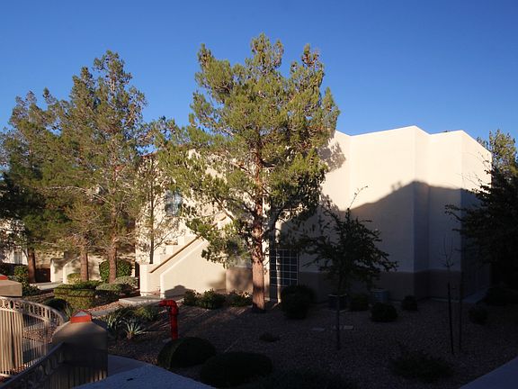 3rd image of 1908 Tierra Vista Dr Unit 201
