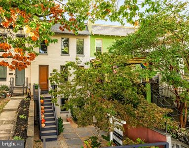 951 14th St SE, Washington, DC, 20003