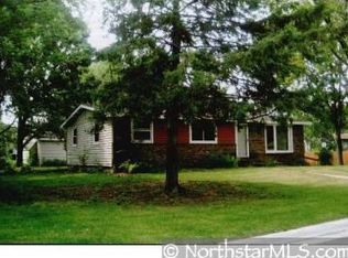 190 Ironton St NE, Fridley, MN 55432