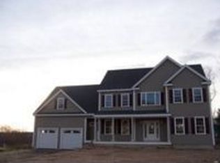21 Vernon Darrah Rd, North Attleboro, MA 02760