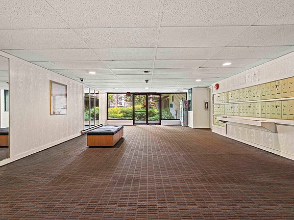 3rd image of 5800 Cooney Rd #302
