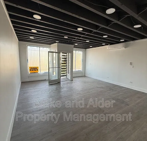3554 NE Sandy Blvd — Photo 3