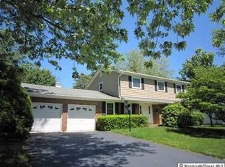 17 Pepperidge Rd, Howell, NJ 07731