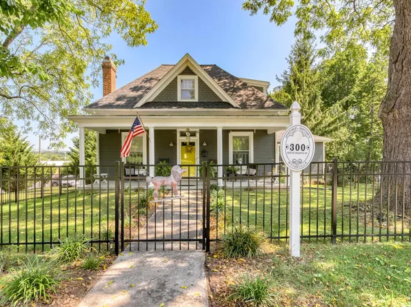 300 S 8th St, Wytheville, VA 24382