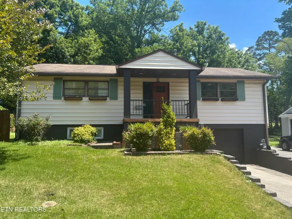 104 Ashland Ln, Oak Ridge, TN 37830