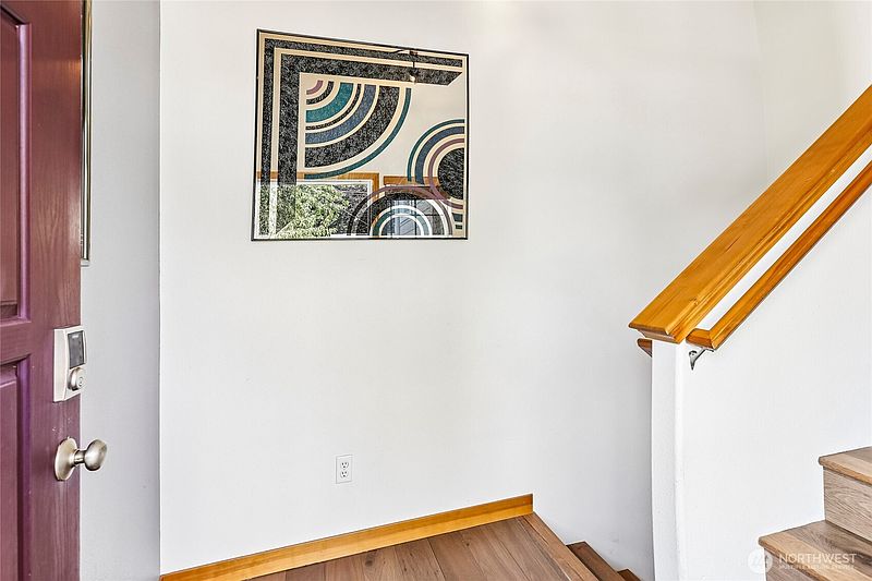 3rd image of 4856 18th Avenue SW