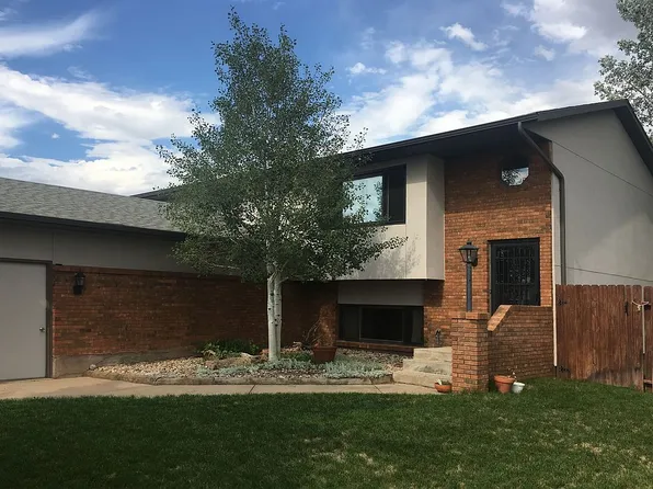 1609 Palomino Dr, Laramie, WY 82070