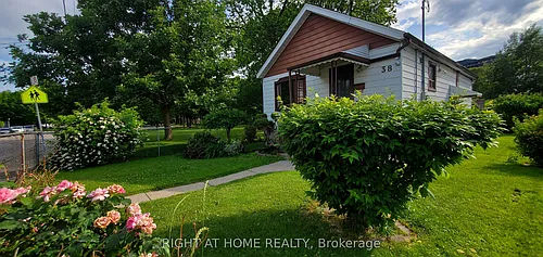 38 Madelaine Ave Photo 1