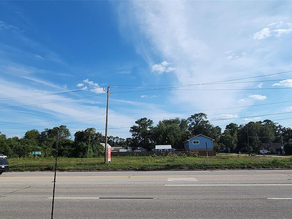1st image of 225 N Loop 336 W