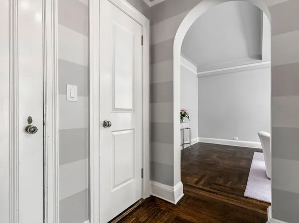 179 East 79th Street 9C image 2 of 11