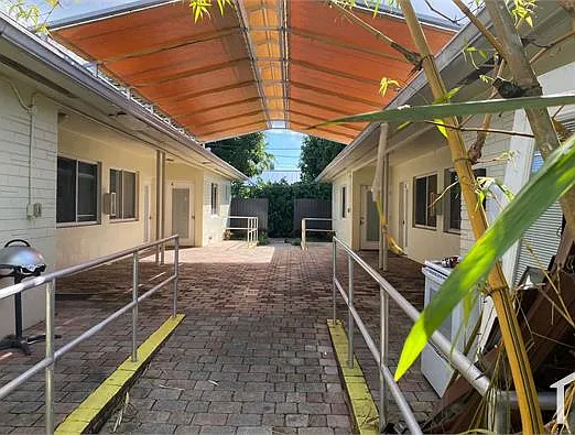 Studio, 500 sqft, $1,500 — Photo 2