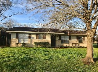 511 N Echols St, Caldwell, TX 77836