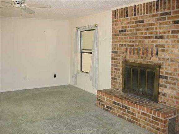 Living Room w/ Fireplace