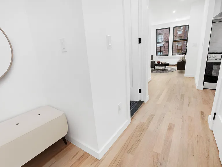 529 E 85th St #1D — Photo 2