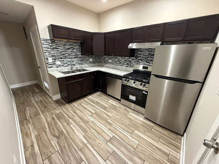 6525 S Peoria St #2 — Photo 5