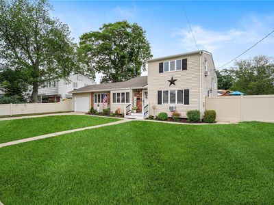 337 W 17th Street, Deer Park, NY, 11729