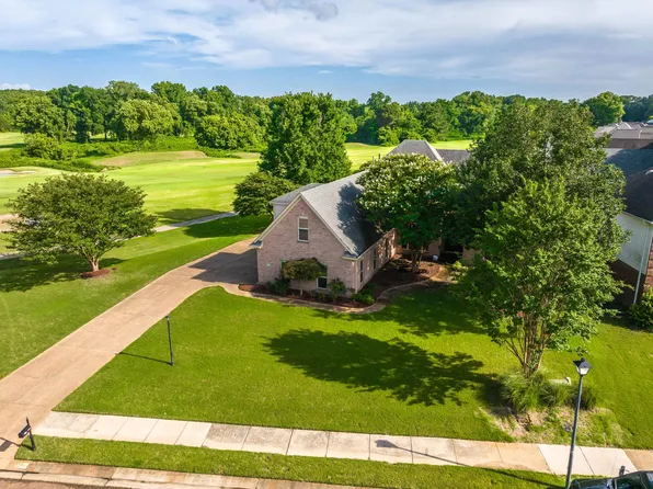 7105 N Apache Dr, Olive Branch, MS 38654