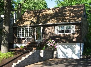 136 Linden Rd, Wayne, NJ 07470