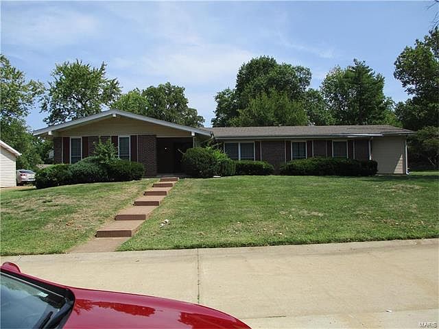 1st image of 2360 Birchview Dr