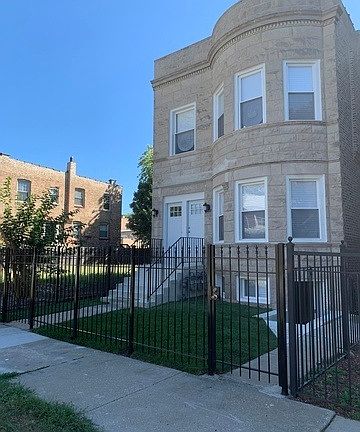 3rd image of 6541 S Ingleside Ave Floor 2